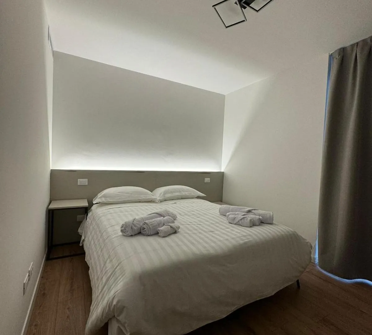 Riviera 86 Bed & Breakfast Endine Gaiano